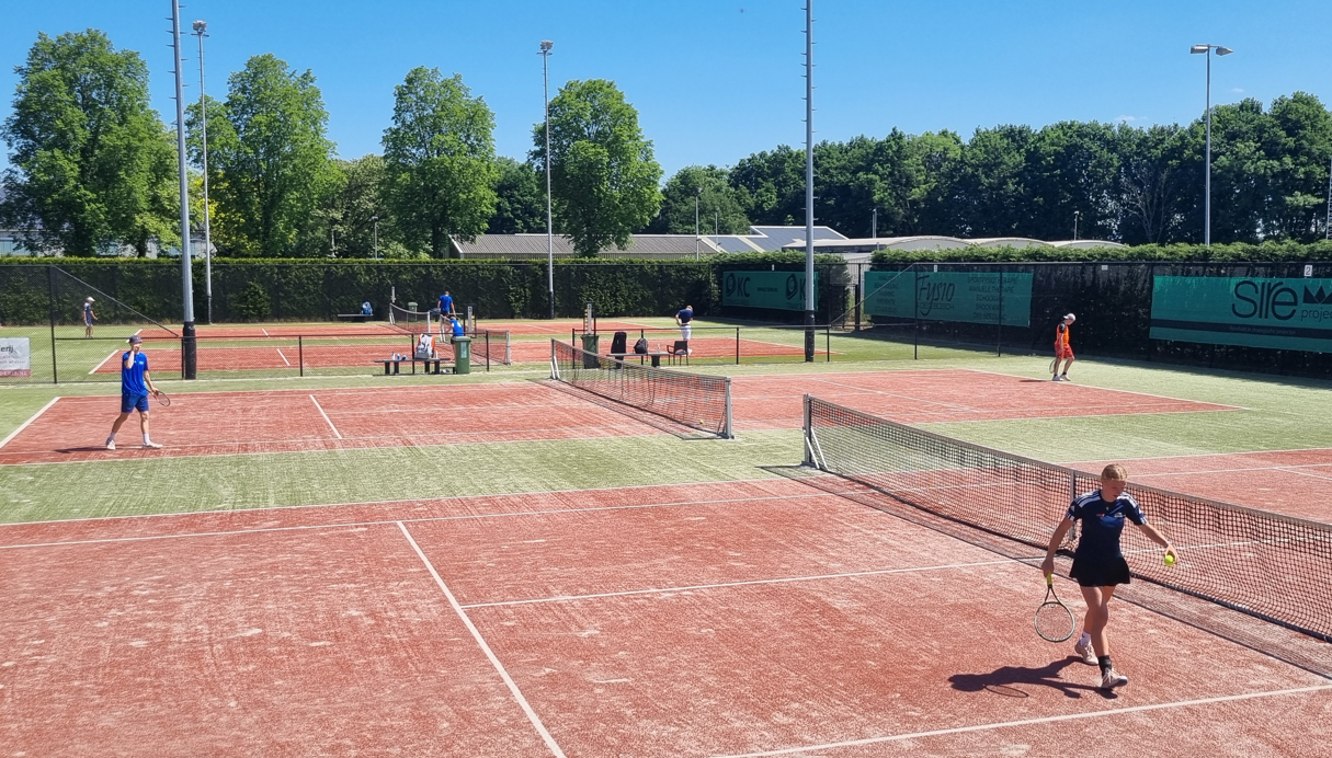 Zonnig NK MBO Schoolsport in Den Bosch: strijd, sfeer en stralende winnaars